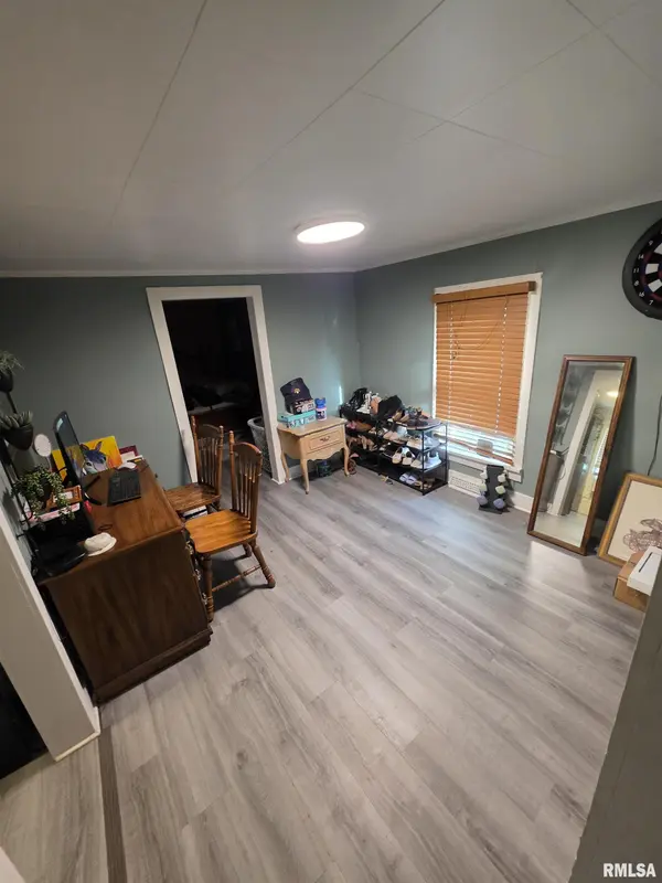 503 S ELM ST, Tallula, IL 62688