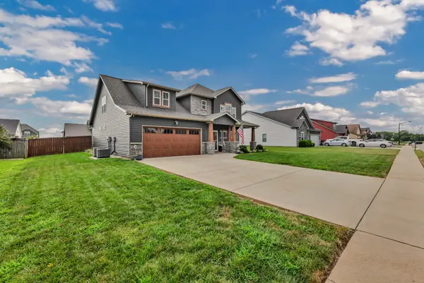 1035 Michaela Cir, Clarksville, TN 37043