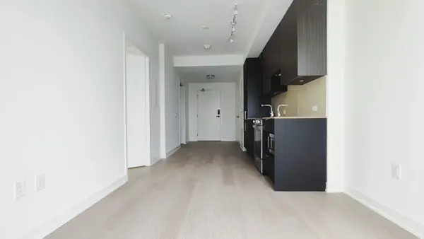 3883 Quartz RD S #1512, Mississauga, ON L5B 0M4