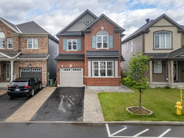 125 Sweetvalley DR, Orleans - Cumberland And Area, ON K4A 1A4