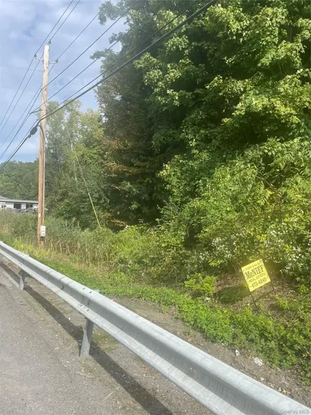 3632 RTE. 9., Hyde Park, NY 12601