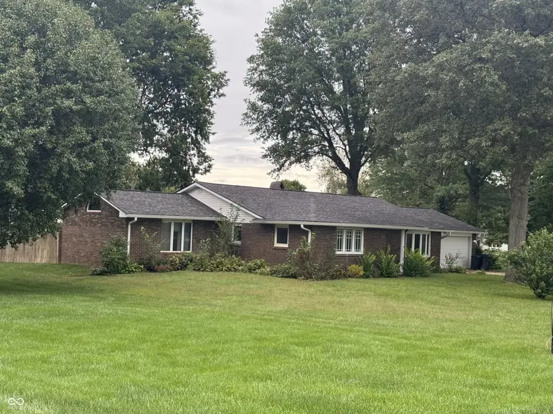 244 W 900 N, Alexandria, IN 46001