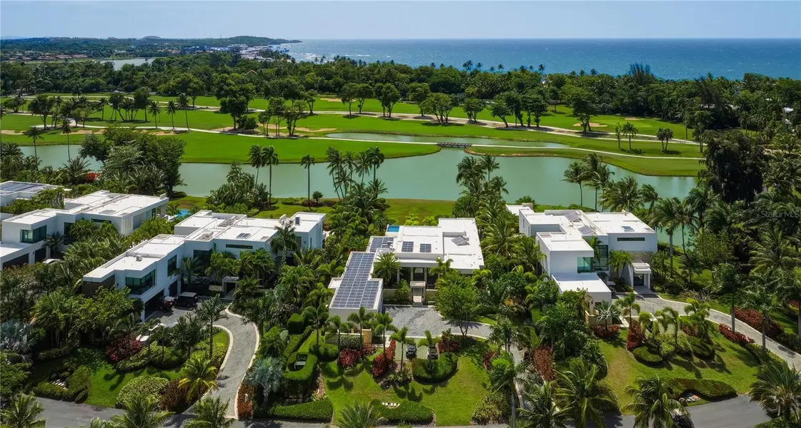 14 EAST BEACH, Dorado, PR 00646