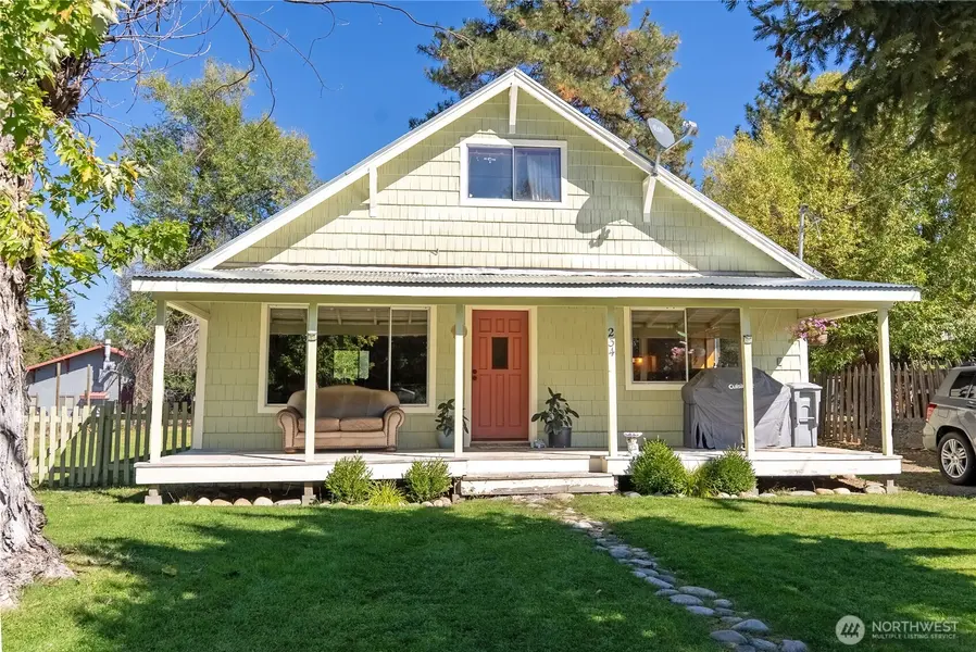 234 Castle AVE, Winthrop, WA 98862