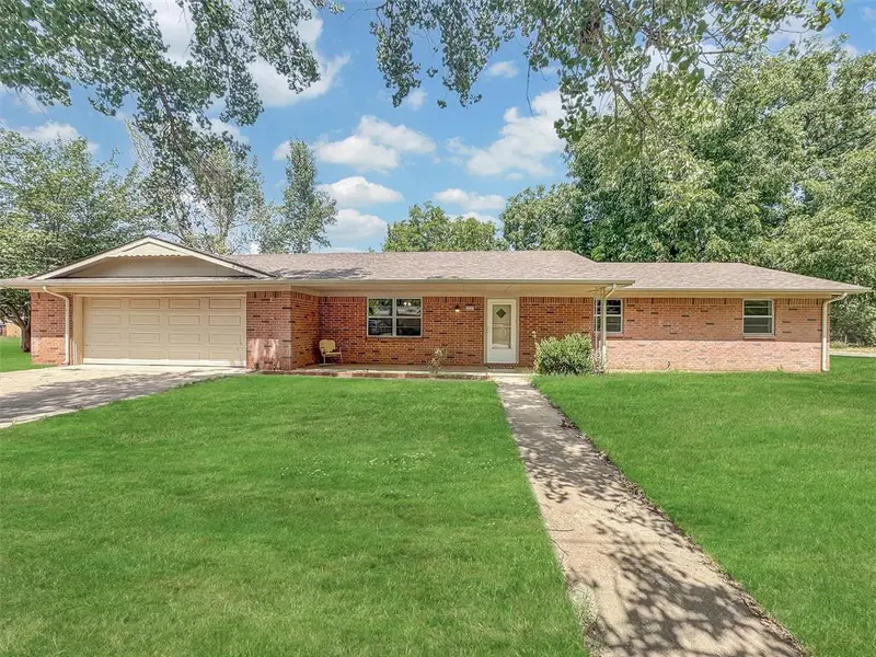 117 E 4th ST, Erick, OK 73645