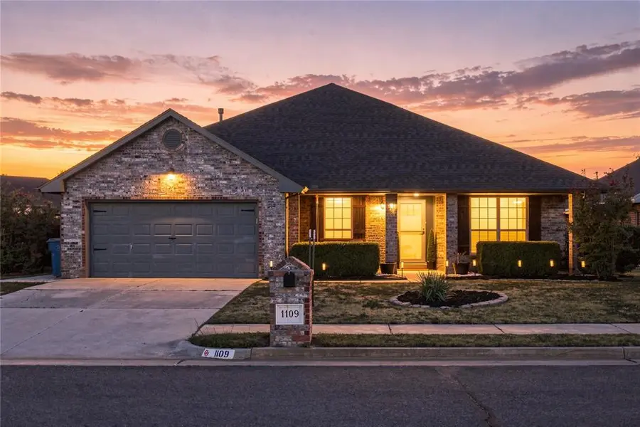 1109 Bradford PL, Edmond, OK 73012