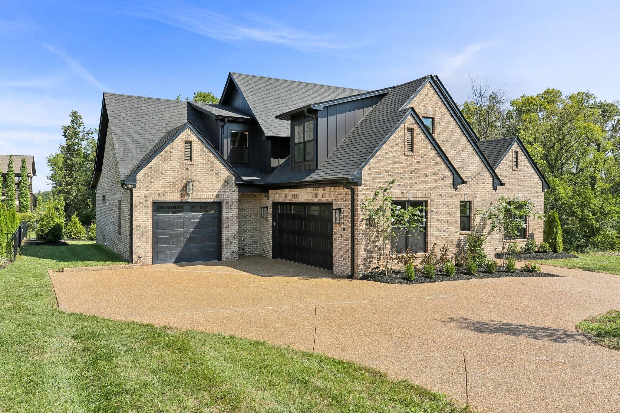 1137 Willow Springs Dr, Lebanon, TN 37087