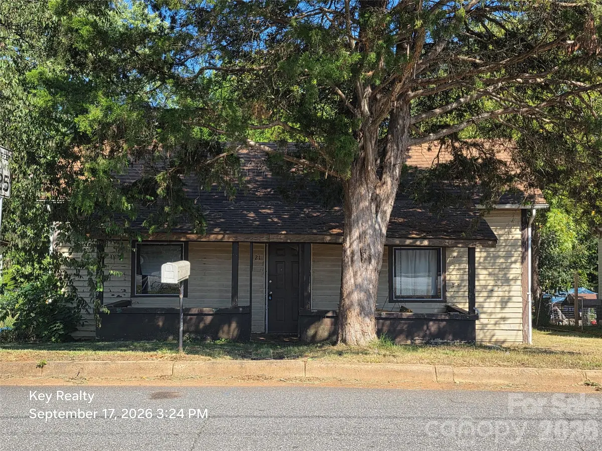 521 N Davis AVE, Newton, NC 28658