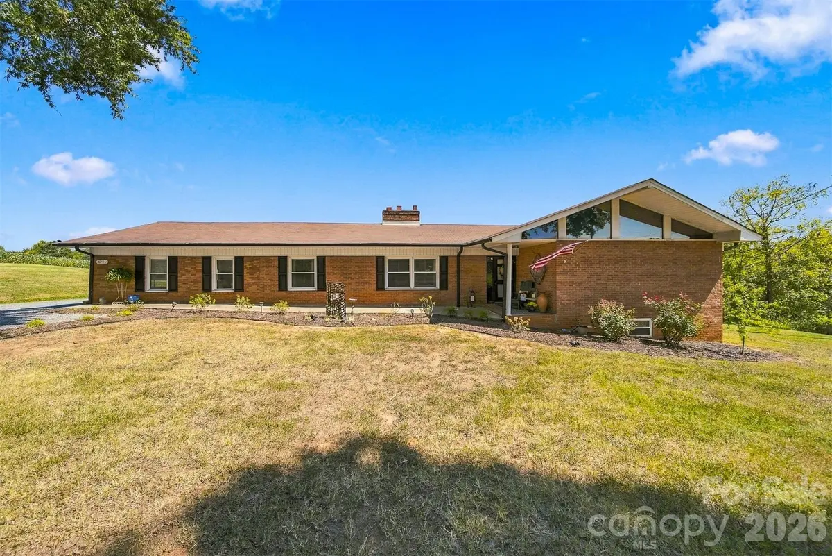4286 Hall Dairy RD, Claremont, NC 28610
