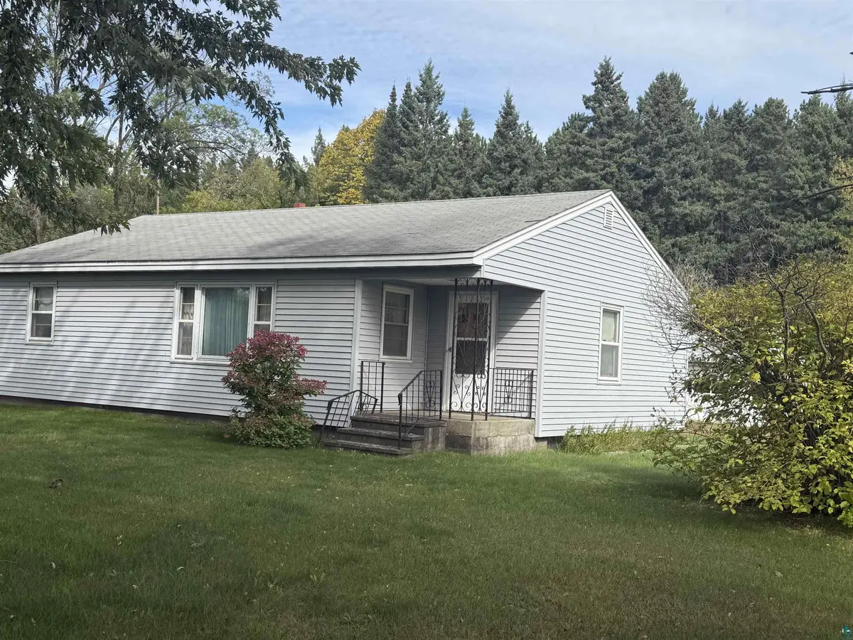 895 Cemetery Rd, Wrenshall, MN 55797