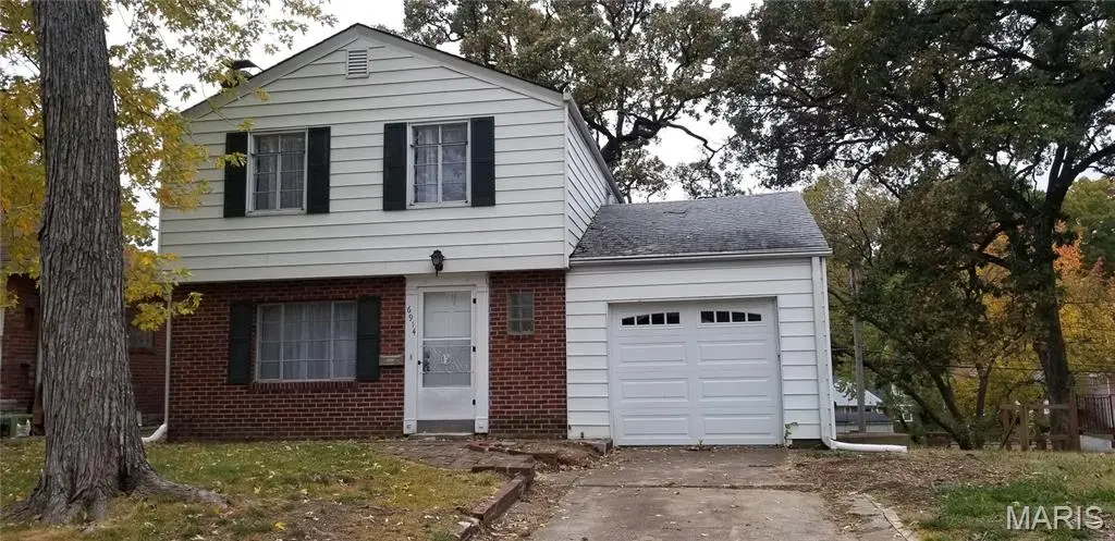 6914 Willow Wood DR, St Louis, MO 63121