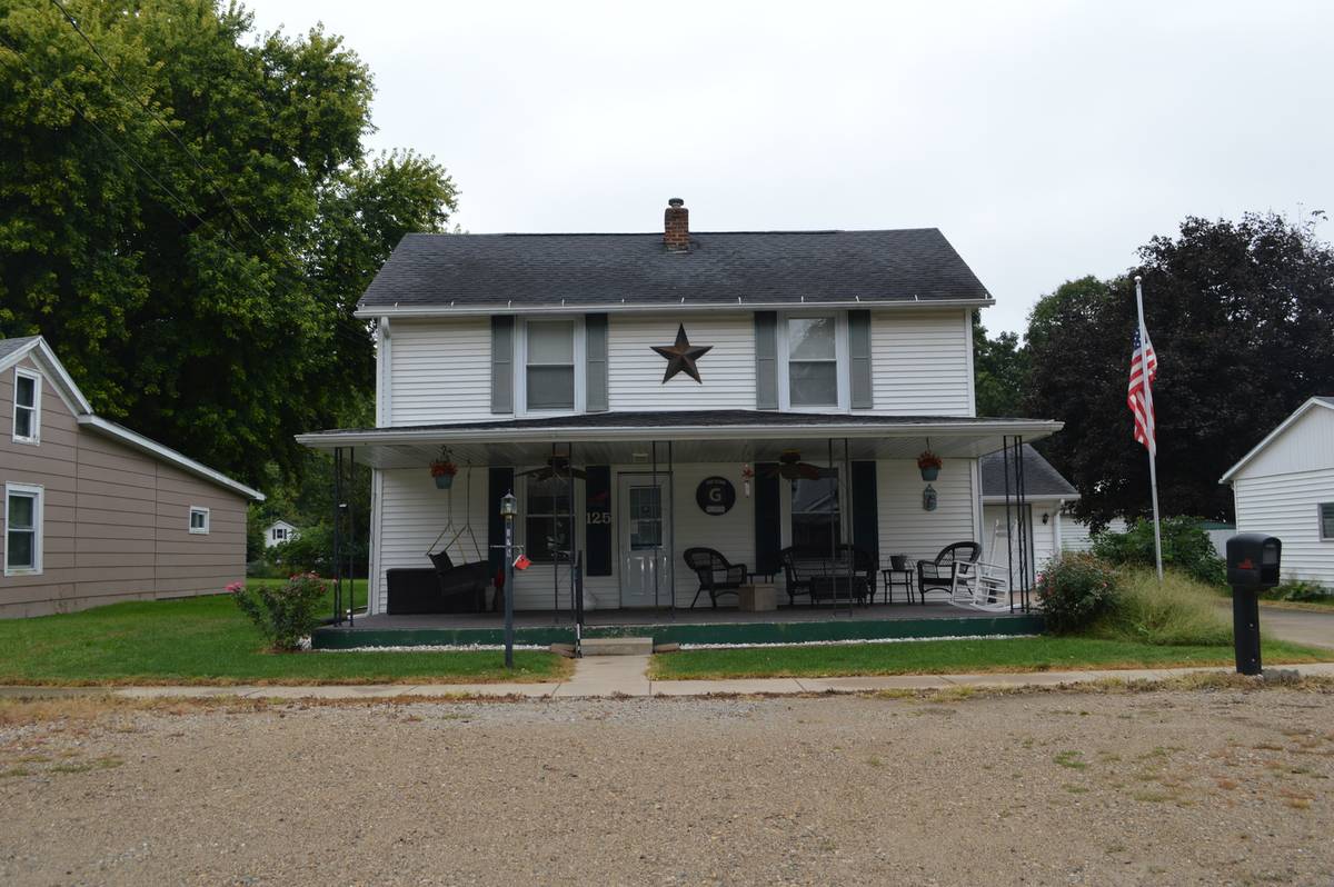 125 N Washington ST, Tiskilwa, IL 61368