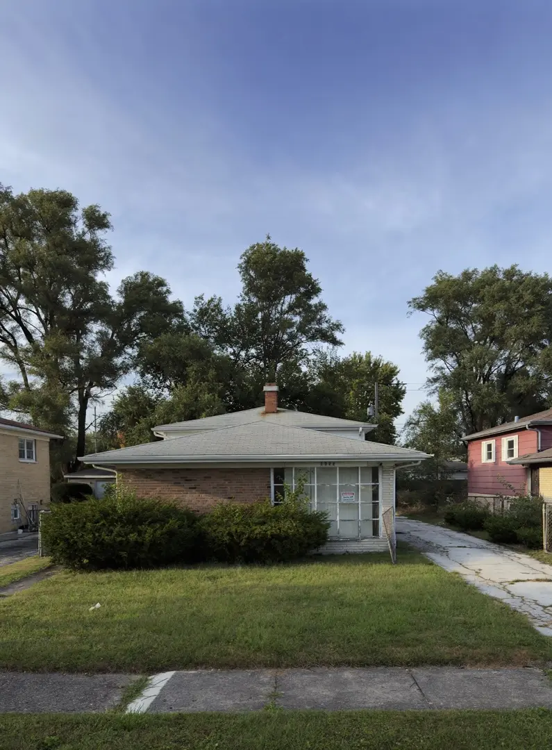 2322 W 157th PL, Markham, IL 60426