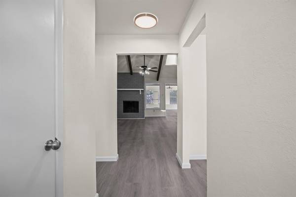 1009 Springdale Road, Bedford, TX 76021