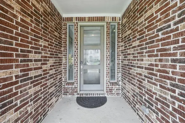 1601 Thunderbird Drive, Fort Worth, TX 76052