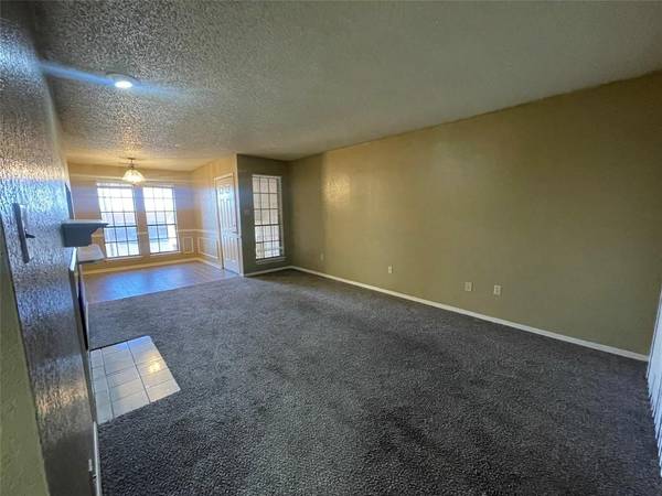 657 Ruidosa Avenue #215, Abilene, TX 79605