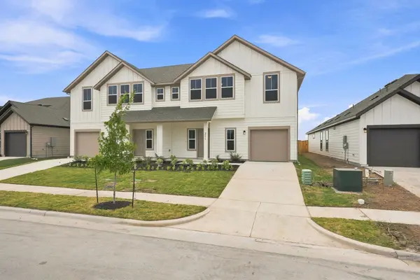 211 Backwood PASS, Taylor, TX 76574