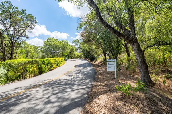 103 Yaupon Valley RD, Austin, TX 78746