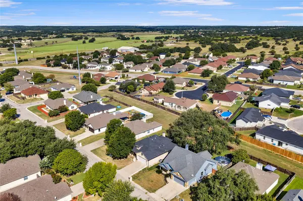 206 Cailin CT, Burnet, TX 78611