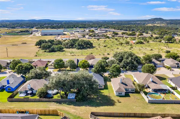 206 Cailin CT, Burnet, TX 78611