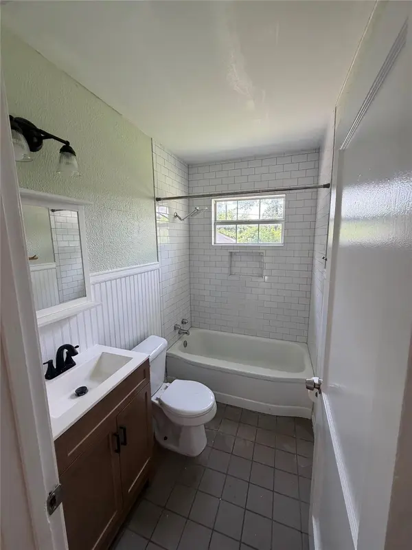 2932 Moss ST, Austin, TX 78722