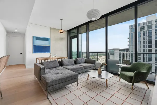 610 Davis ST #4102, Austin, TX 78701
