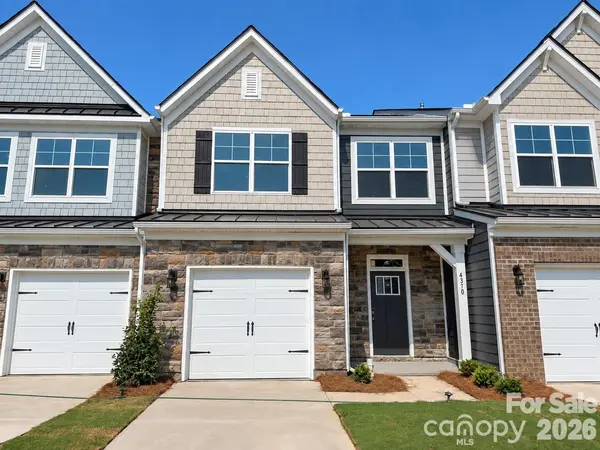4370 Black CT, Harrisburg, NC 28075