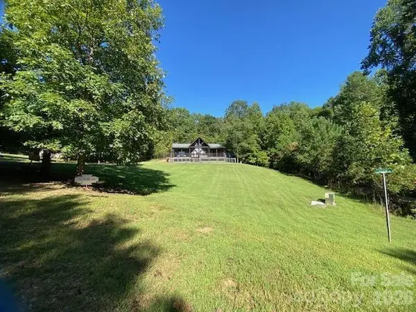 50 Devin DR, Murphy, NC 28906