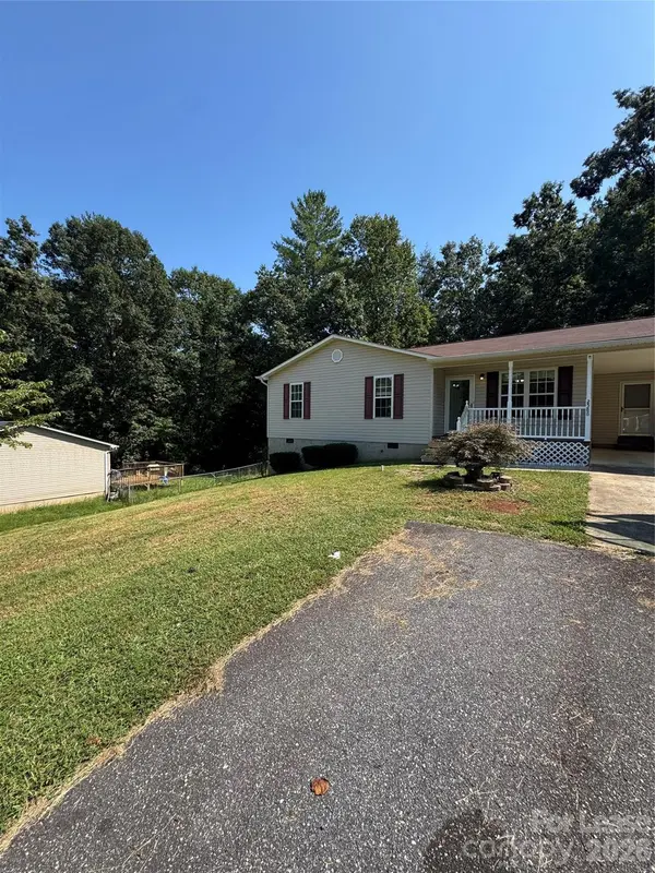 2588 Knight DR, Lenoir, NC 28645