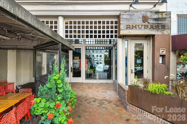 9 SW Pack SQ #204E7, Asheville, NC 28801