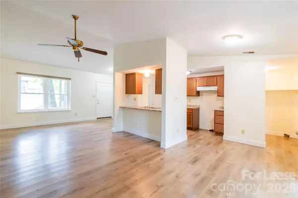 7821 Cloughy CIR, Charlotte, NC 28212