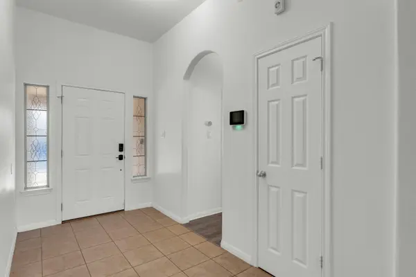 206 Cailin Ct, Burnet, TX 78611