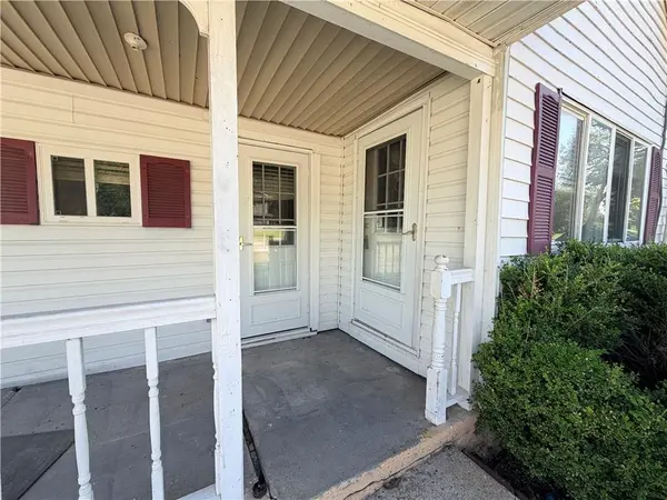 923 E Walnut ST, Rich Hill, MO 64779