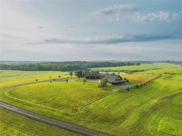 17688 Golden RD, Linwood, KS 66052