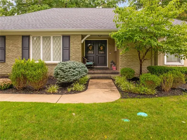 9975 Marty ST, Overland Park, KS 66212
