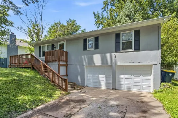 11806 E 58th ST, Kansas City, MO 64133