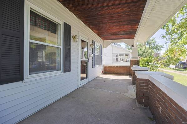 814 S 33rd ST, South Bend, IN 46615