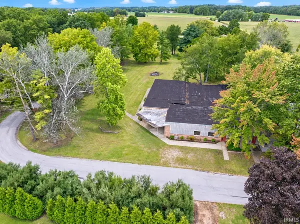310 W Edgewood DR, Warsaw, IN 46582-6714