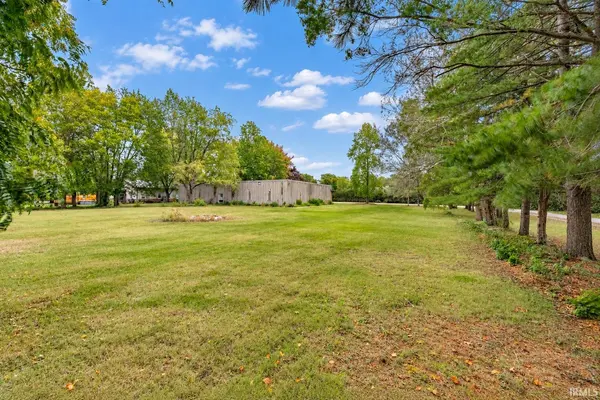 310 W Edgewood DR, Warsaw, IN 46582-6714