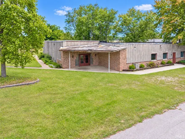 310 W Edgewood DR, Warsaw, IN 46582-6714