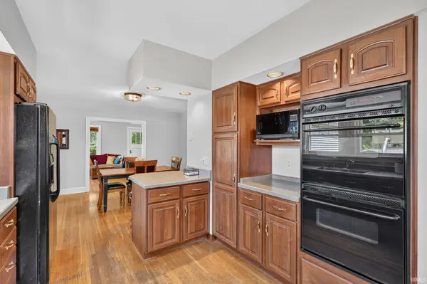 640 W Boonville-New Harmony RD, Evansville, IN 47725