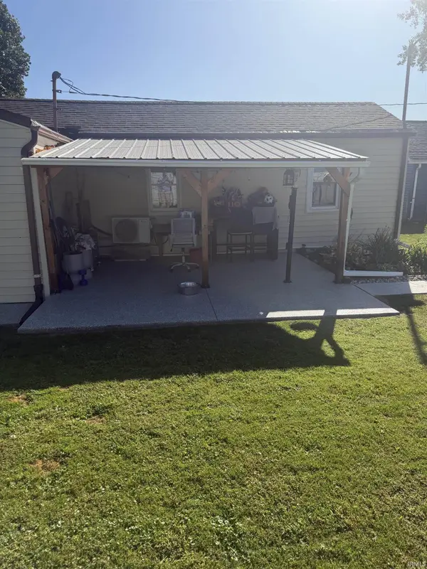 3222 Harvester AVE, Fort Wayne, IN 46803-3823