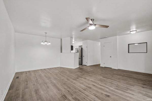 3419 Corby BLVD, South Bend, IN 46615-3314
