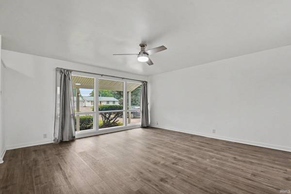 3419 Corby BLVD, South Bend, IN 46615-3314