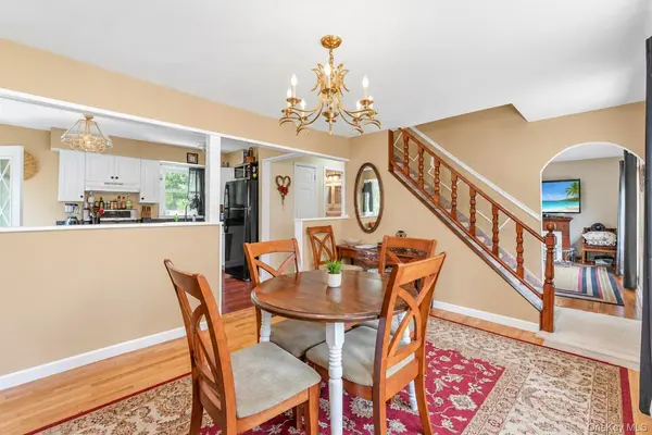 150 W 19th ST, Deer Park, NY 11729