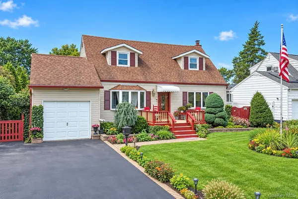 150 W 19th ST, Deer Park, NY 11729