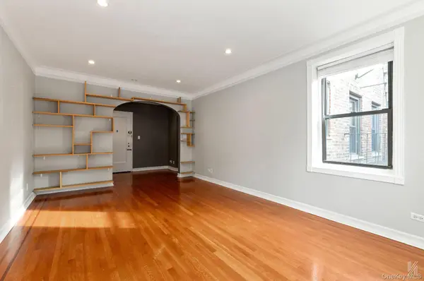 25-40 31st AVE #6E, Astoria, NY 11106