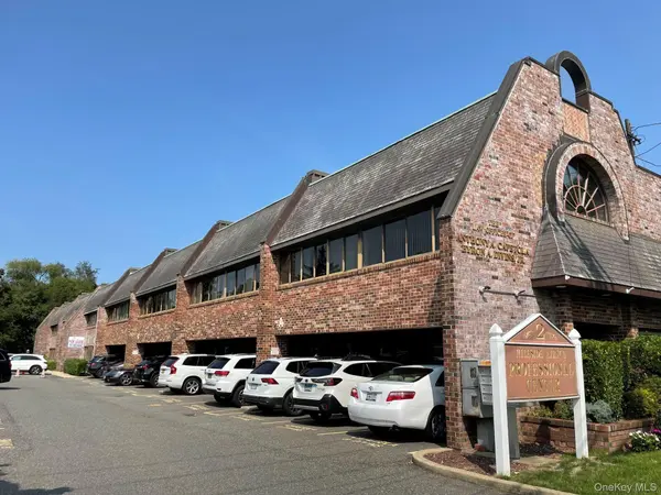 2 Hillside AVE ##E /2nd Fl., Williston Park, NY 11596