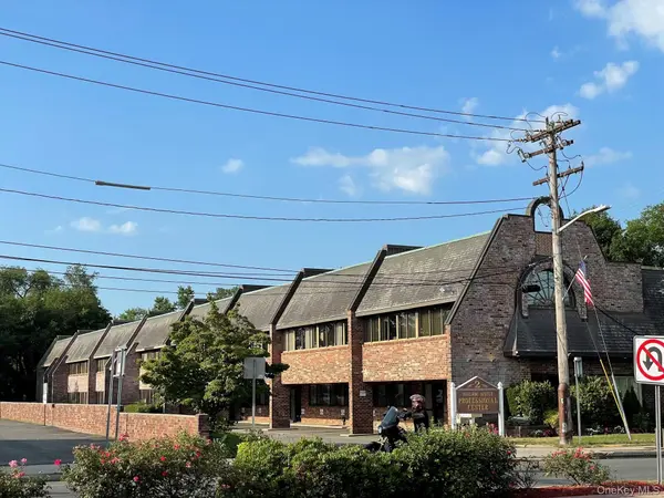2 Hillside AVE ##E /2nd Fl., Williston Park, NY 11596