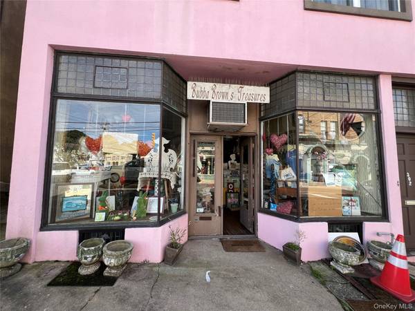 302 Main ST, Port Washington, NY 11050